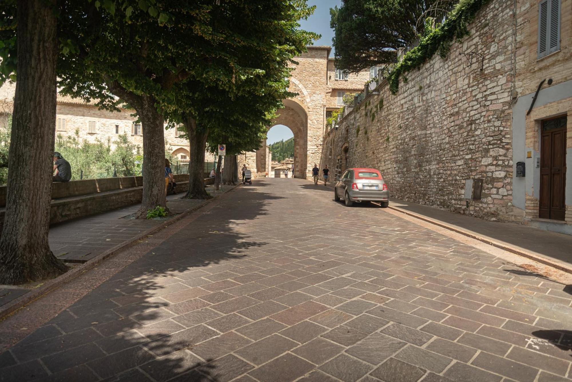 B&B Il Chiostro アッシジ エクステリア 写真