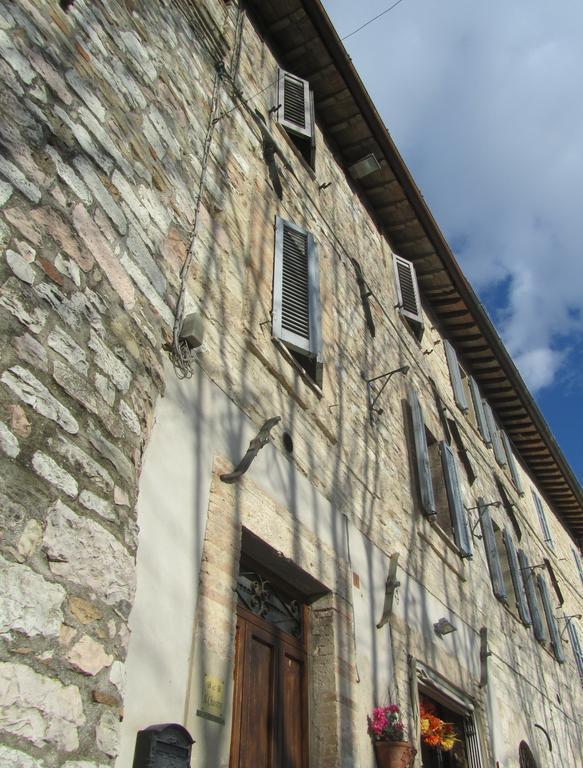 B&B Il Chiostro アッシジ エクステリア 写真